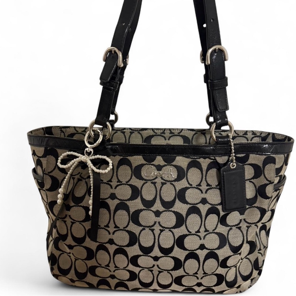Coach Signature C Jacquard Tote Trimmed in Black Patent Leather